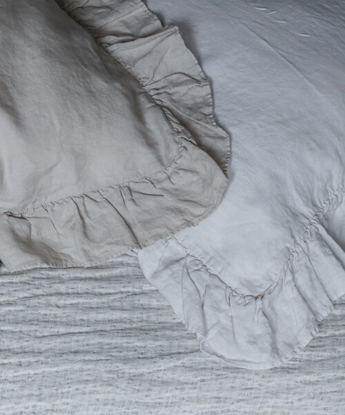 Lily pillowcase