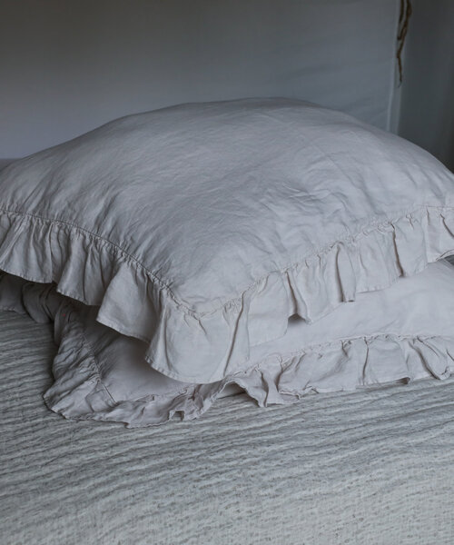 Lily pillowcase