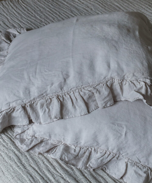 Lily pillowcase
