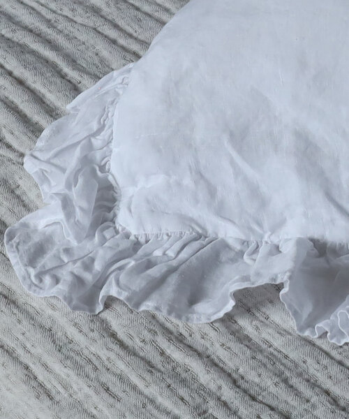 Lily pillowcase