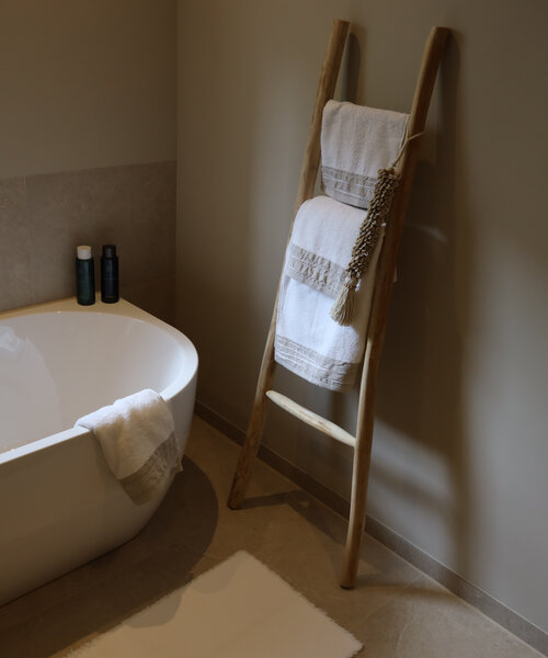 Frejus hand towel