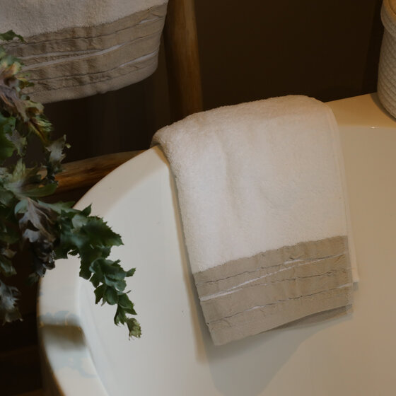 Frejus hand towel