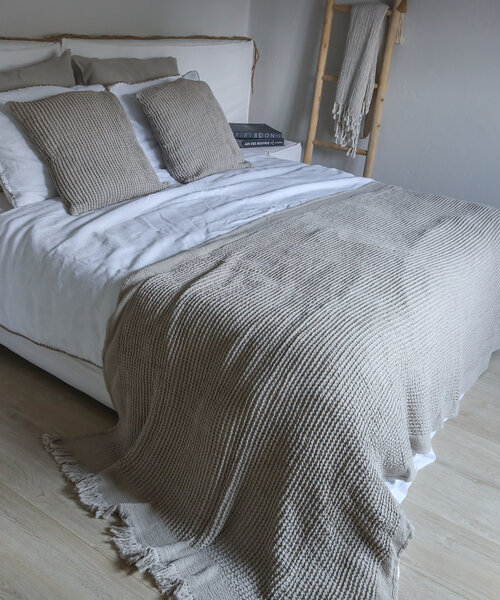 Fiora plaid  und Kissen