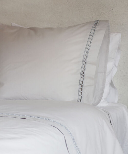 Geneve duvet cover White
