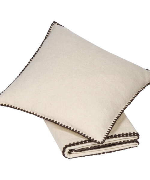 Helsinki plaid and cushion  natural stitching Dark Brown