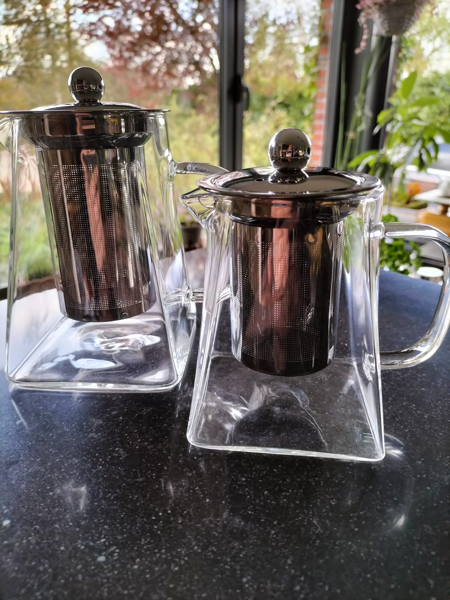 Snazzy Stout Lounge Glazen theekan vierkant (500ml./750ml.) - Tea and Herbs