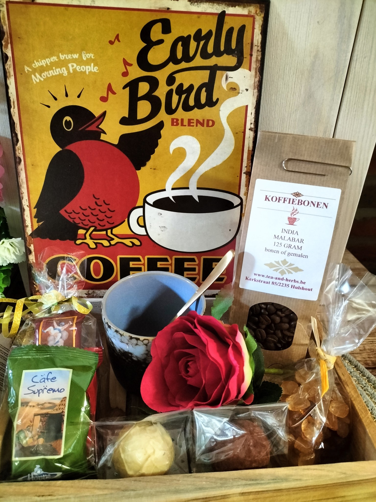banaan aflevering Tips Geschenk met retro metalen wandplaat "Early Bird coffee" - Tea and Herbs