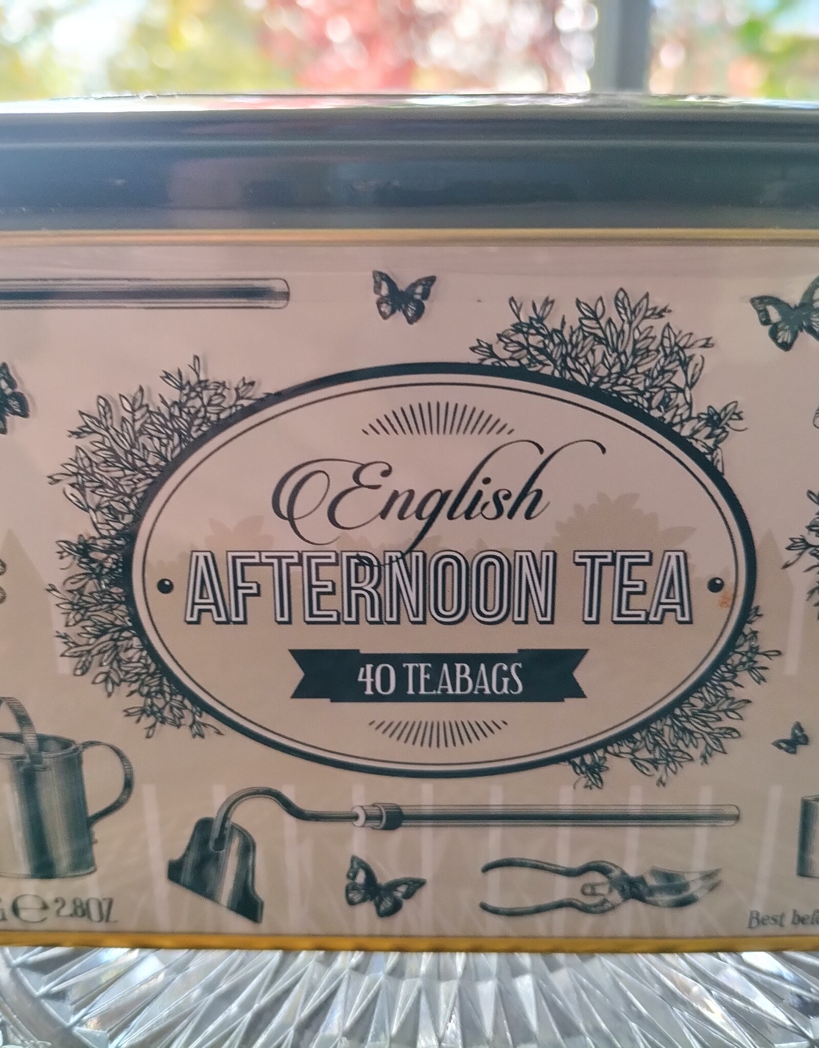 tea and herbs Nu €9.00 ipv. € 11.50  English "Fine Afternoon" Tea in blik (40zakjes) tuingereedschap