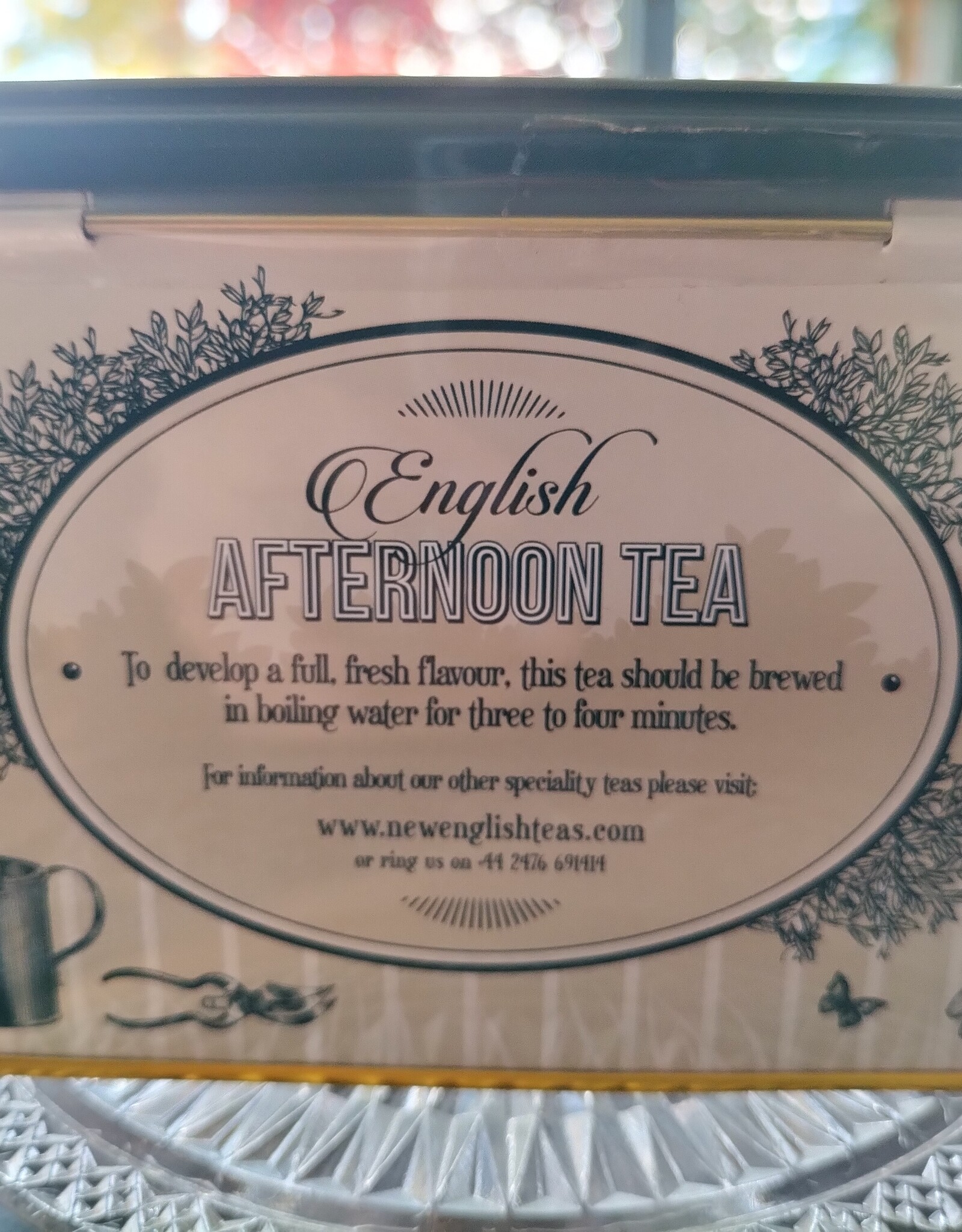 tea and herbs Nu €9.00 ipv. € 11.50  English "Fine Afternoon" Tea in blik (40zakjes) tuingereedschap