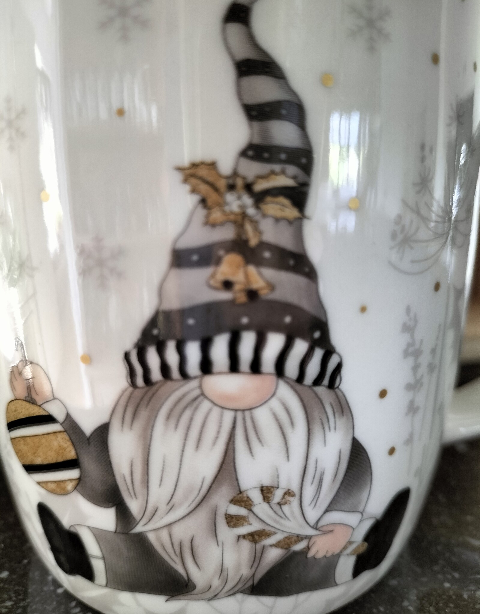 tea and herbs Kerstgnome beker met oor (300ml.) 2 soorten