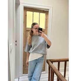 Pakket Triangle Hip Scarf
