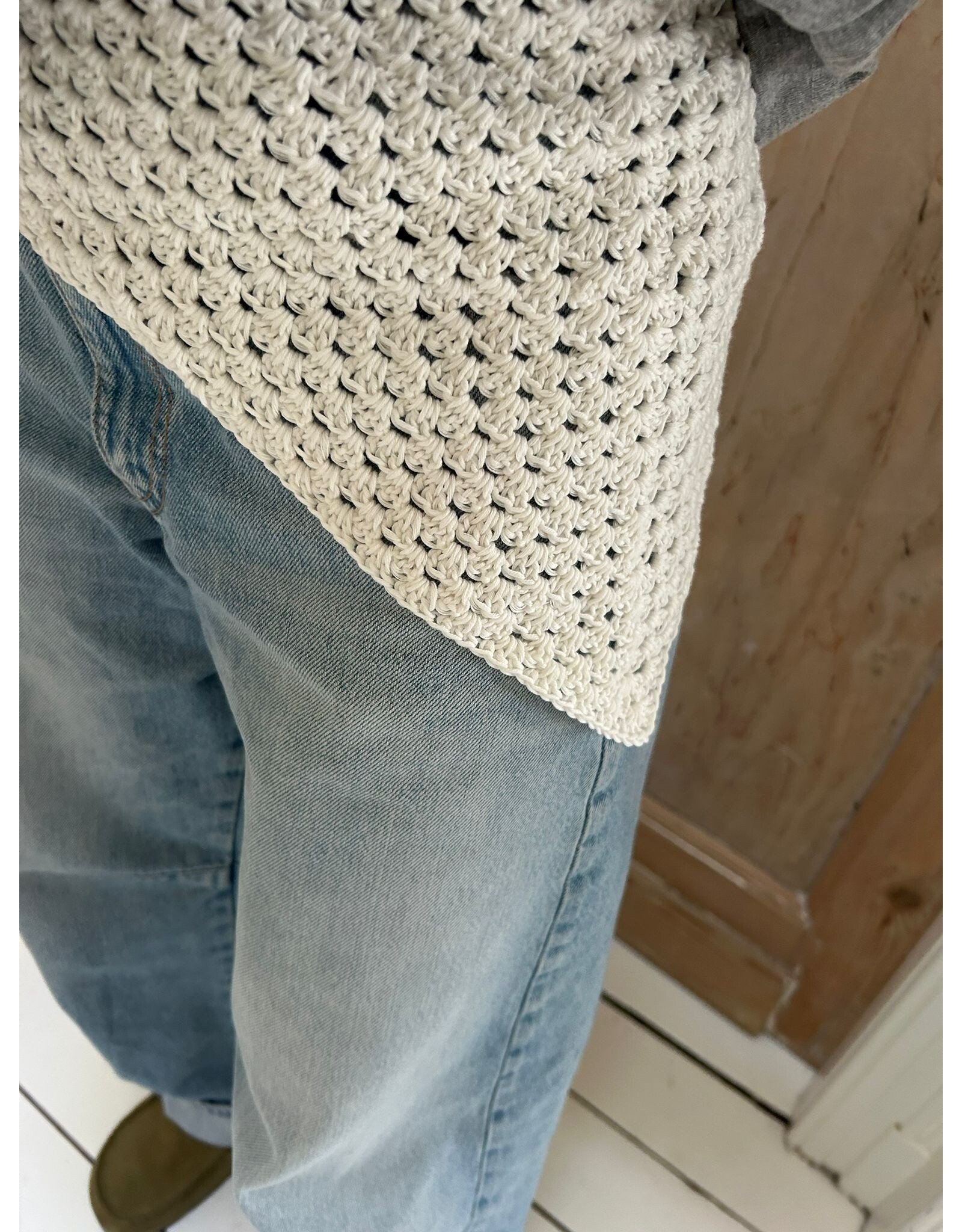 Pakket Triangle Hip Scarf