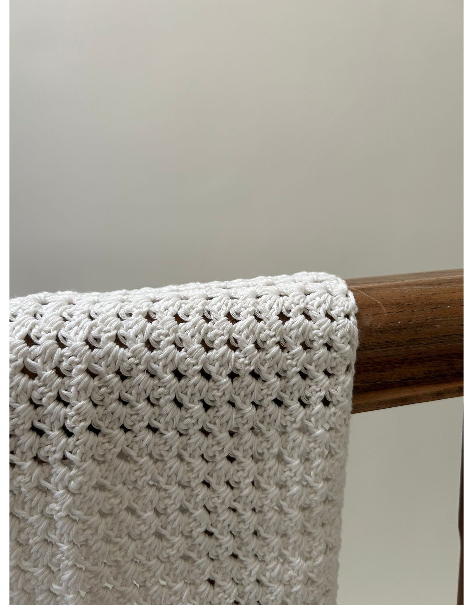 Pakket Triangle Hip Scarf