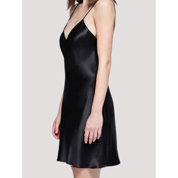 Camisón de seda con tirantes ajustables