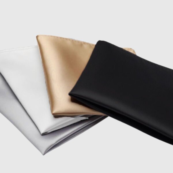 Pochette en soie pour homme