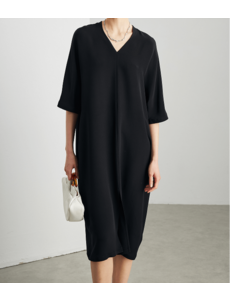  Robe femme en soie – décolleté en V