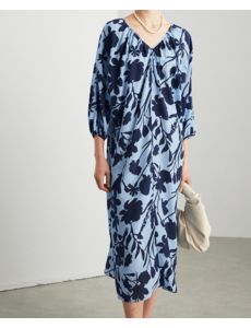  Vestido de seda con estampado