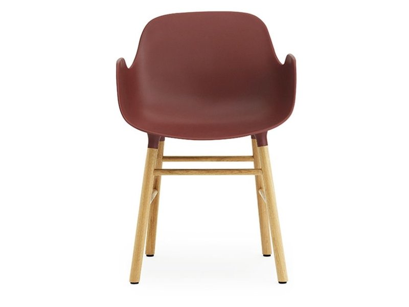 Form armchair walnoot