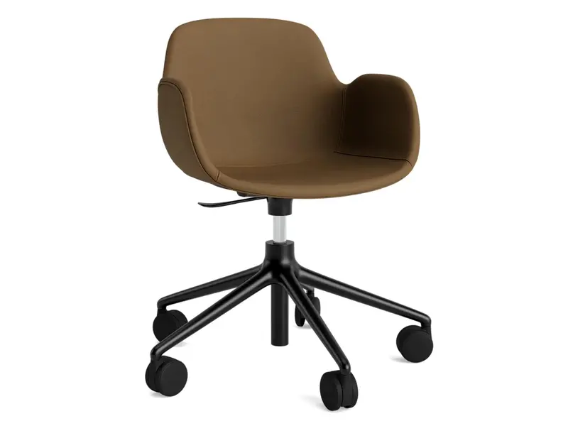 Form Fauteuil pivotant en cuir