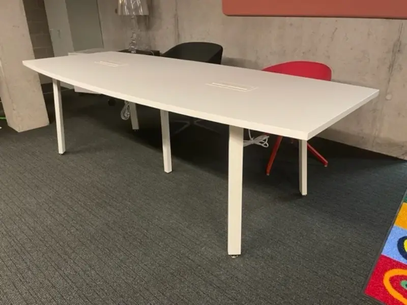 Ogi vergadertafel 240cm - Showroommodel