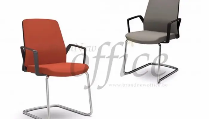 Chaises de conférence - chaises design disponibles  sur + - 1 semaine
