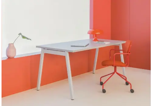 Mdd Ogi M bureau design Ogi M bureau design