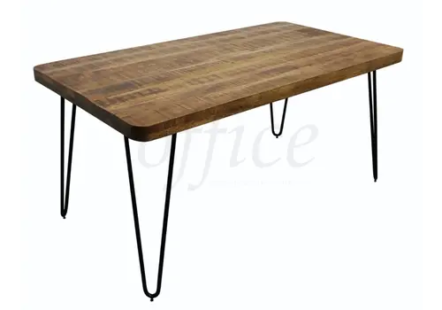 Triangle industriële eettafel