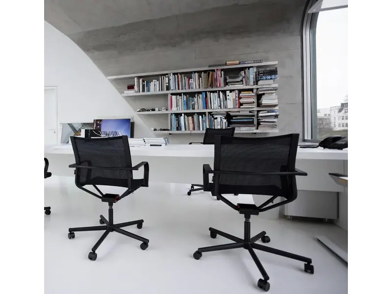 D1 Office designstoel met armleuning