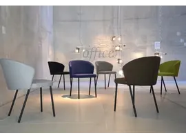 Mila gestoffeerde stoel