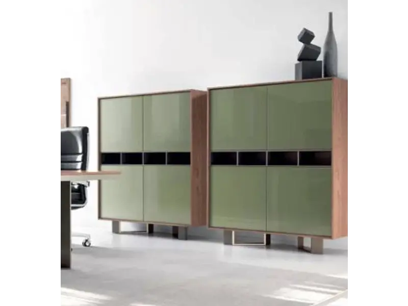 Lloyd armoire