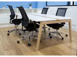Nova wood table de réunion