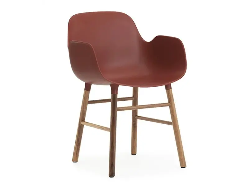 Form armchair walnoot