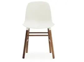 Form chair stoel walnoot