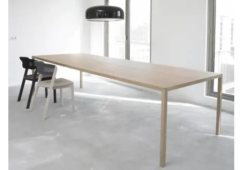 Slim table en placage