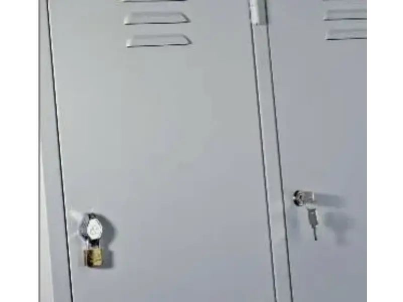 Metalen lockers of hangkast