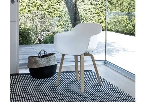 Substance Plywood stoel