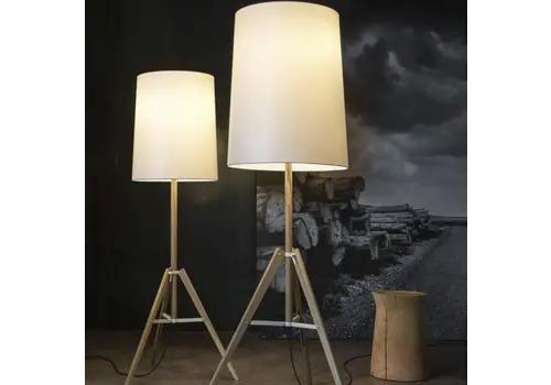 Tripod lampadaire