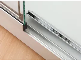 Basic vitrine en verre avec une armoire verrouillable