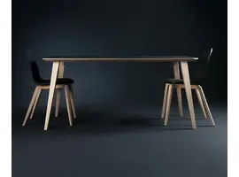 Bob table en hêtre teinté