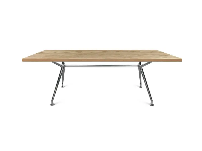 W-table in massief eik