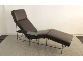 Traffic chaise longue