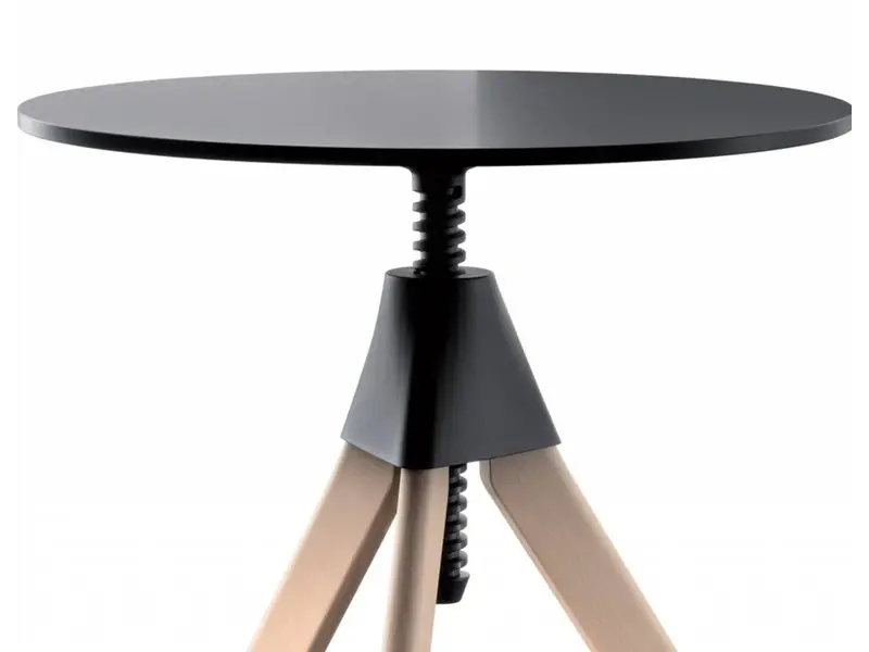 Topsy table en bois de hêtre