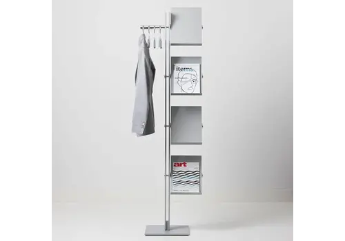 Standfree garderobe met lectuurhouder