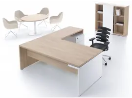 Mito bureau met aanbouw