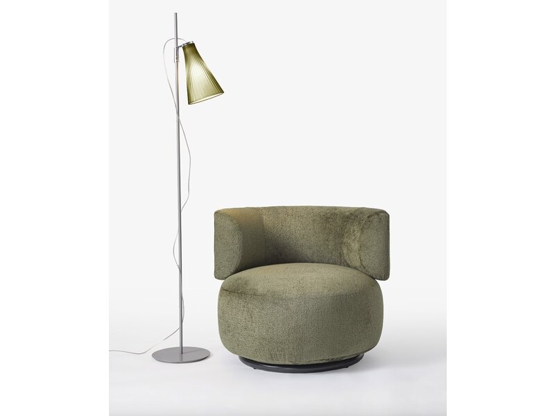 K-Waiting armchair