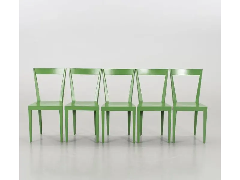 Livia chaise en hêtre laqué