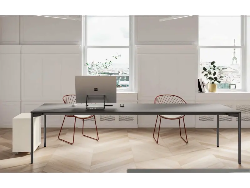 Rendez-vous grote bureau's/tafels