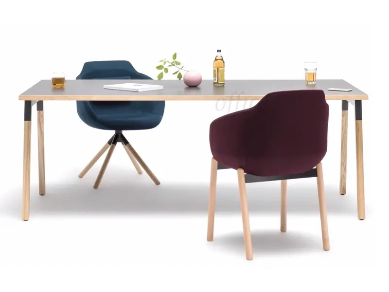 Ogi Wood Table en bois