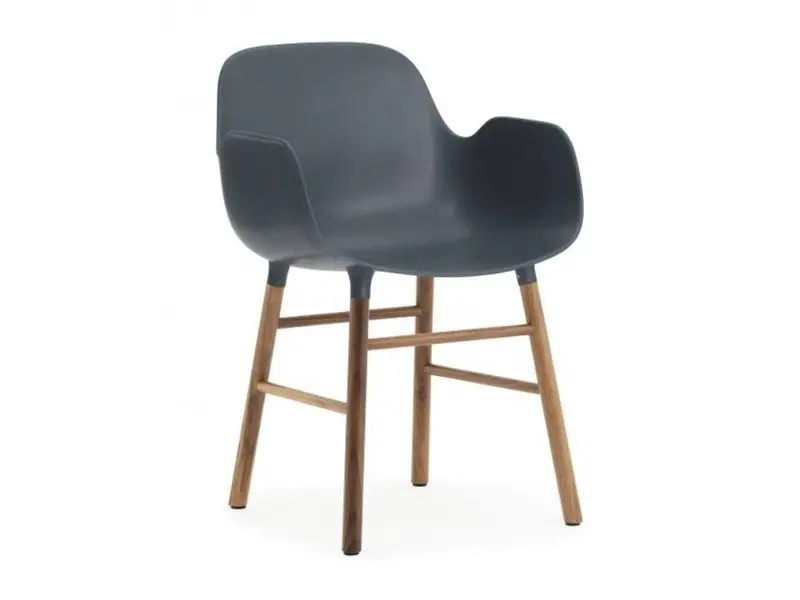 Form armchair walnoot