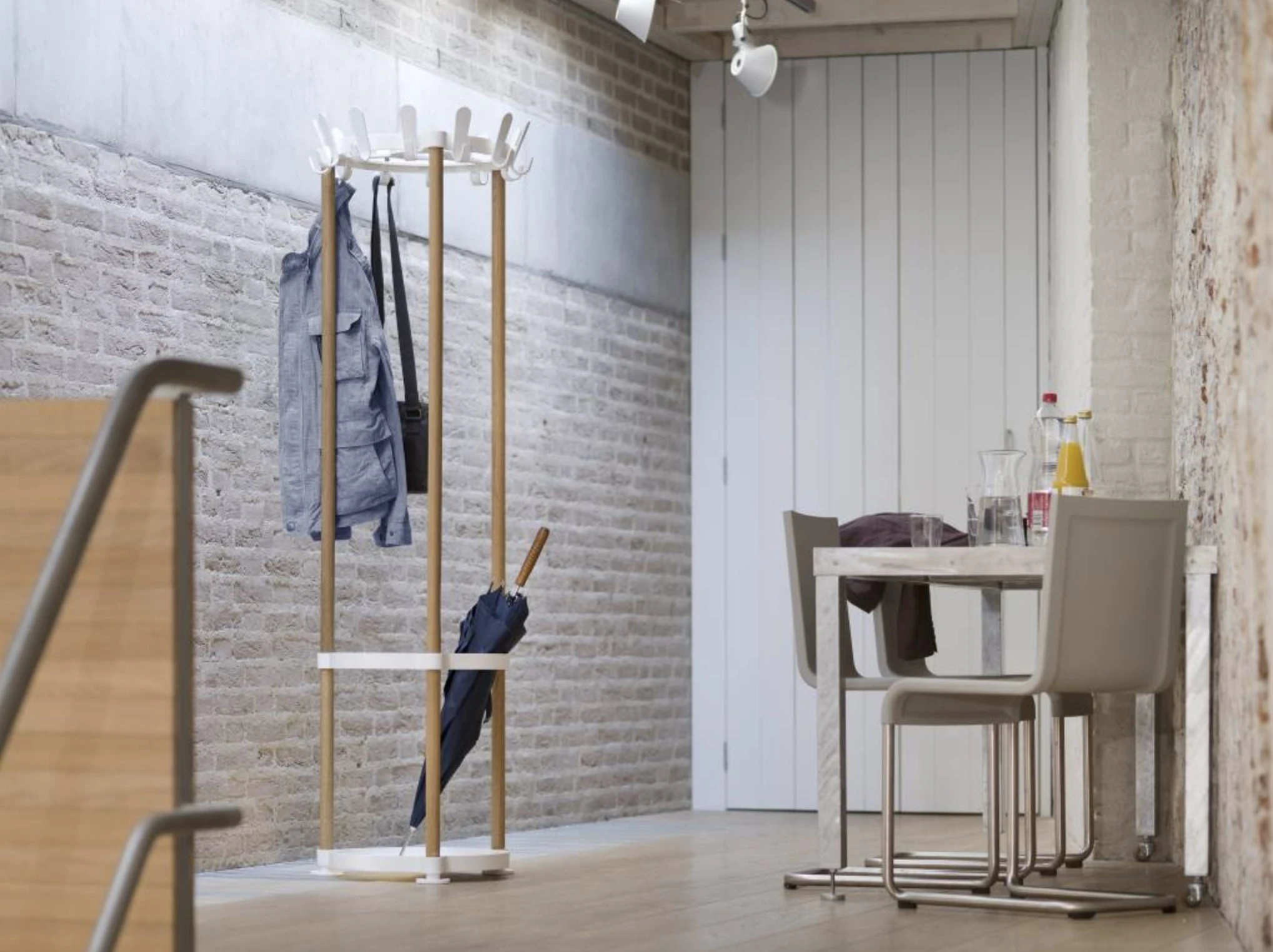 Functionals Sticks round staande kapstok Functionals Sticks round staande kapstok